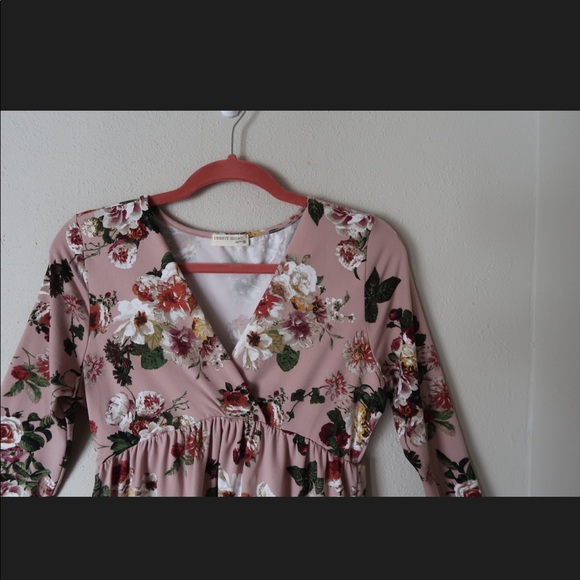 Blush pink floral empire ruffle top - Picture 4 of 8